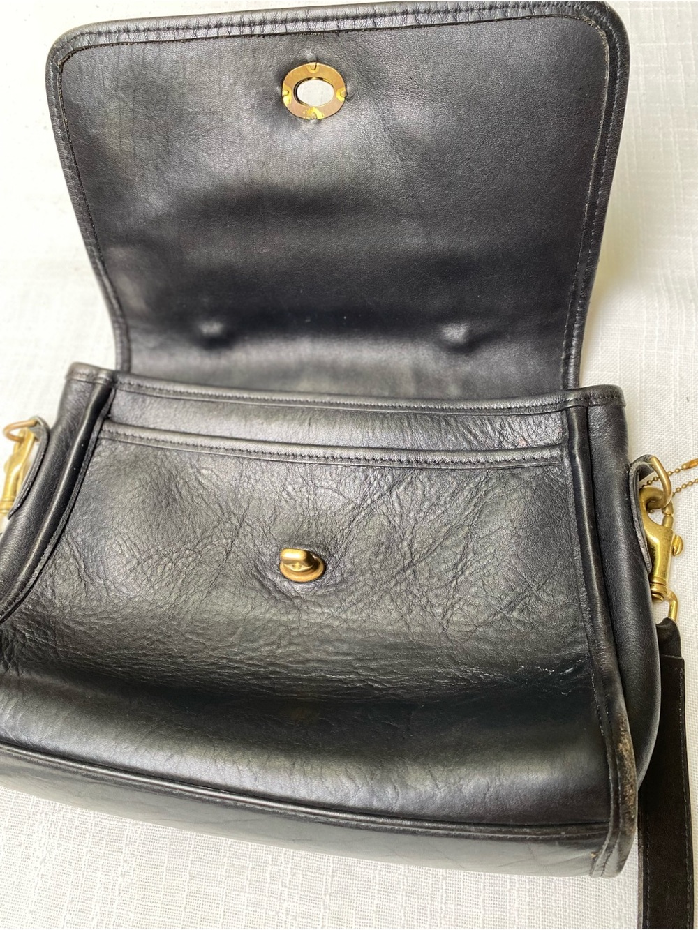 Authentic Coach Vintage Classic Black Leather Top-Handle with strap - Picture 5 of 10
